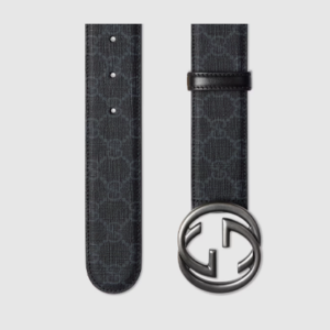 Ceinture Gucci 12 a motif noir et blanc, avec fermoir gris gros logo
