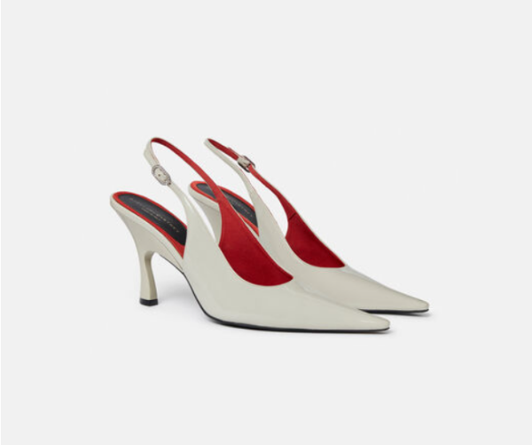 escarpin Stella Mc Cartey de couleur beige avec semelle rouge