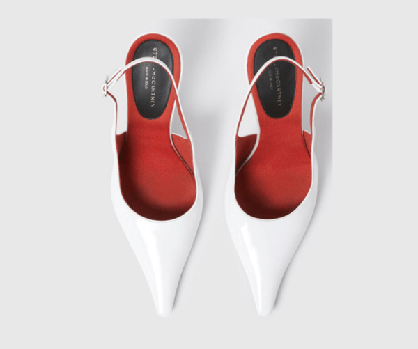 escarpin Stella Mc Cartey de couleur blanche avec semelle rouge