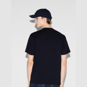 Tee shirt Gucci avec logo vert et rouge sur l'avant du tee shirt